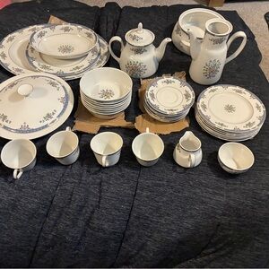 Royal Doulton 1978 White and Blue Floral Dinnerware Set pristine condition